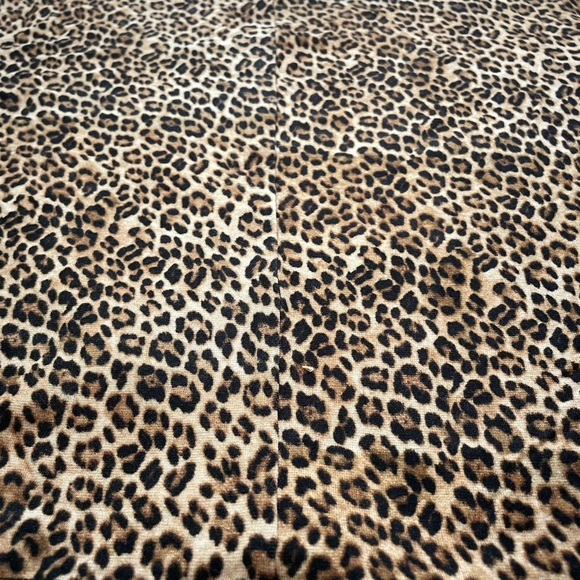 EUC Alice + Olivia Women’s Long Sleeve Mini Leopard Print Cropped Top Size XS - Picture 8 of 10